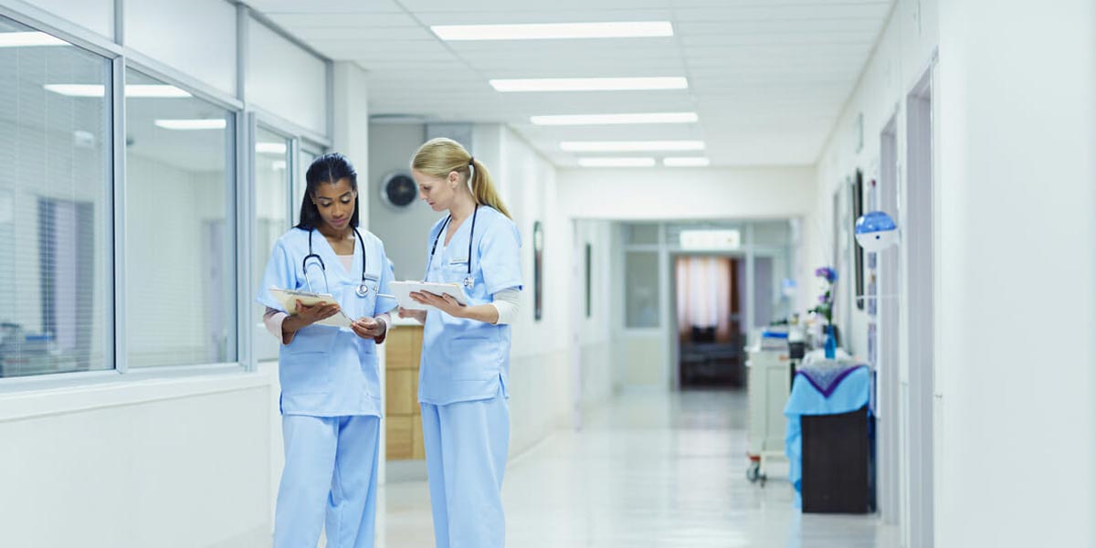 Bảo hiểm sức khỏe DBV mang tới giải pháp bảo vệ y tế chủ động, khác biệt rõ rệt với bảo hiểm nhân thọ về quyền lợi, mục đích và chi phí.