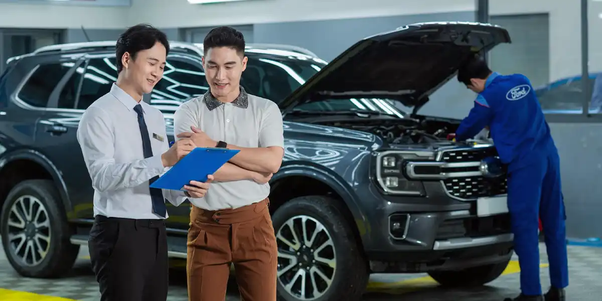 Bảo hiểm DBV đồng hành cùng Ford Ensure mang đến giải pháp bảo vệ vật chất xe toàn diện, với quy trình bồi thường nhanh chóng và minh bạch ngay tại hệ thống đại lý Ford ủy quyền trên toàn quốc. Mọi xe Ford trong chương trình đều được sửa chữa bằng phụ tùng chính hãng, đúng tiêu chuẩn kỹ thuật toàn cầu – giúp chủ xe an tâm trên từng hành trình.
