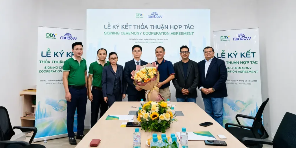 Ngày 05/06/2026, Tập đoàn Bảo hiểm DBV và Rainbow Digital Marketing & Analytics (Ấn Độ) chính thức ký kết hợp tác toàn diện. Theo đó, các giải pháp bảo hiểm của DBV sẽ được tích hợp trên hệ sinh thái số hơn 1 triệu người dùng của Rainbow, ứng dụng AI và phân tích dữ liệu để cá nhân hóa sản phẩm bảo hiểm – mang đến trải nghiệm số thuận tiện, minh bạch và phù hợp với từng khách hàng trong kỷ nguyên số.