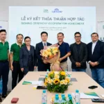 Ngày 05/06/2026, Tập đoàn Bảo hiểm DBV và Rainbow Digital Marketing & Analytics (Ấn Độ) chính thức ký kết hợp tác toàn diện. Theo đó, các giải pháp bảo hiểm của DBV sẽ được tích hợp trên hệ sinh thái số hơn 1 triệu người dùng của Rainbow, ứng dụng AI và phân tích dữ liệu để cá nhân hóa sản phẩm bảo hiểm – mang đến trải nghiệm số thuận tiện, minh bạch và phù hợp với từng khách hàng trong kỷ nguyên số.