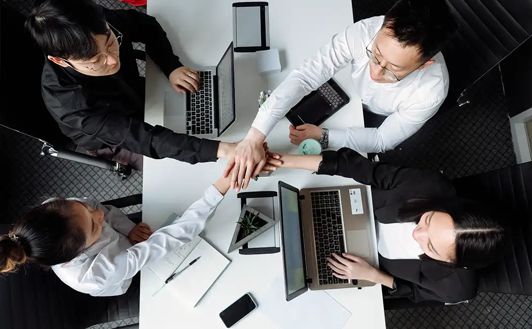Môi trường làm việc năng động và ngập tràn niềm vui của đội ngũ DBV Insurance