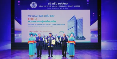 Với dấu ấn kép tại Vietnam I4 Impact Awards 2026, Tập đoàn Bảo hiểm DBV một lần nữa khẳng định vị thế tiên phong trong hành trình đổi mới sáng tạo và chuyển đổi số. Thành công của DBV eClaim 360 cùng sự ghi nhận dành cho ban lãnh đạo không chỉ là cột mốc quan trọng của doanh nghiệp, mà còn thể hiện cam kết bền bỉ của DBV trong việc nâng cao chất lượng dịch vụ, gia tăng trải nghiệm khách hàng và đồng hành cùng sự phát triển của nền kinh tế số Việt Nam.